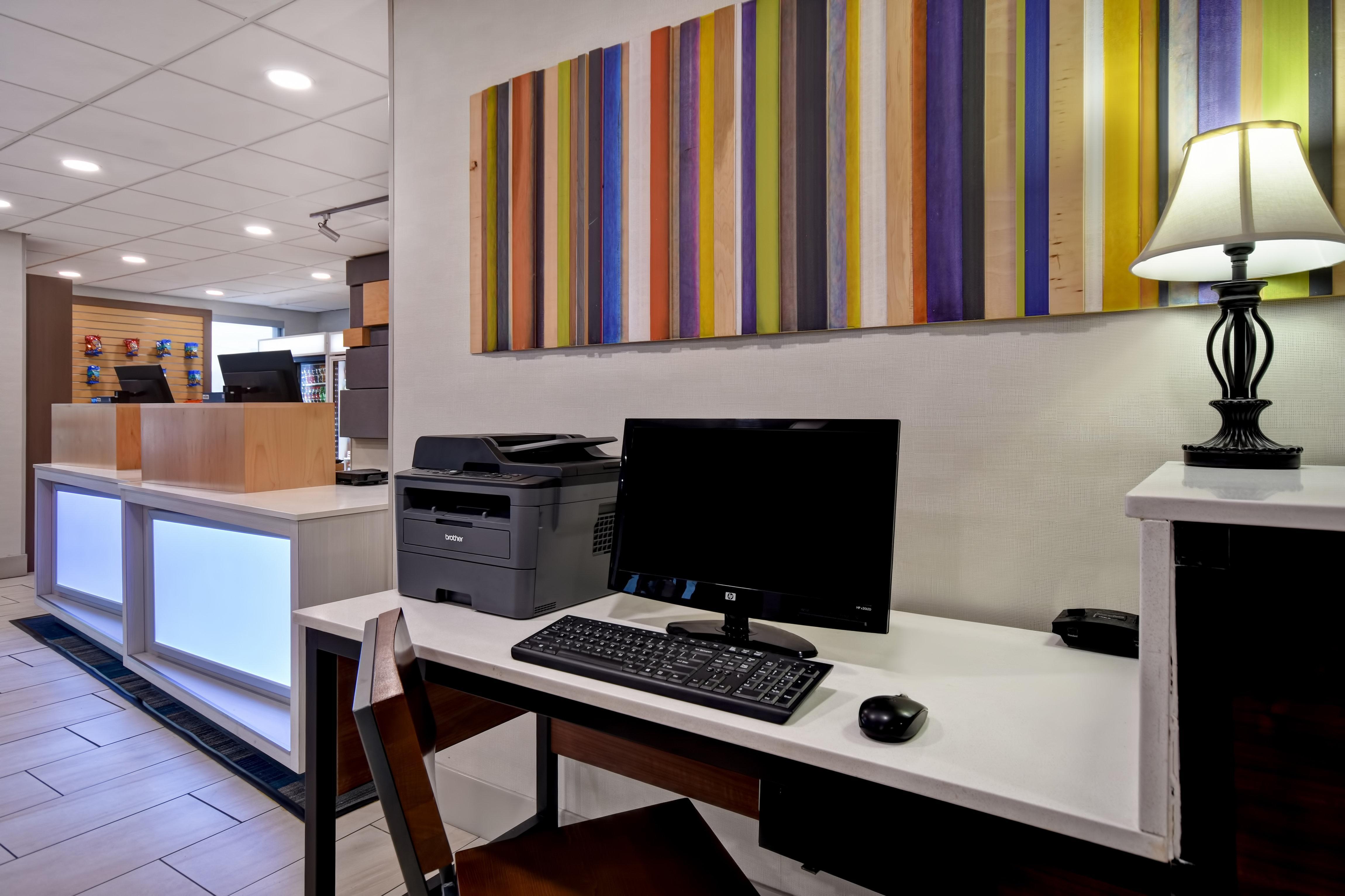 Holiday Inn Express & Suites Allentown-Dorney Park Area By Ihg Exterior foto