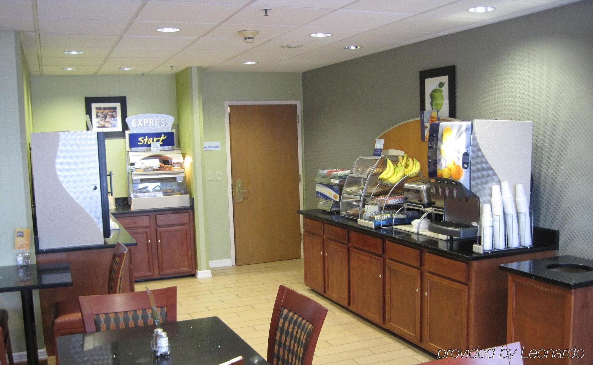 Holiday Inn Express & Suites Allentown-Dorney Park Area By Ihg Restaurant foto