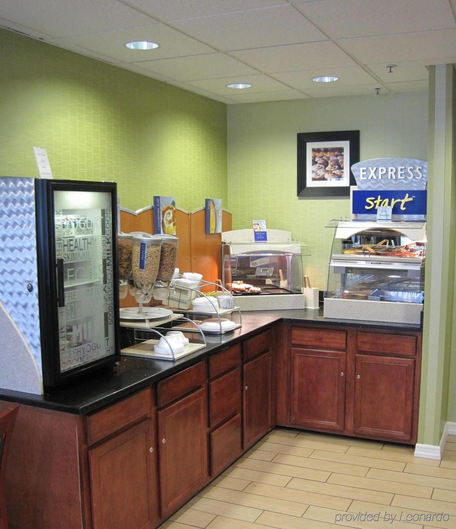 Holiday Inn Express & Suites Allentown-Dorney Park Area By Ihg Restaurant foto